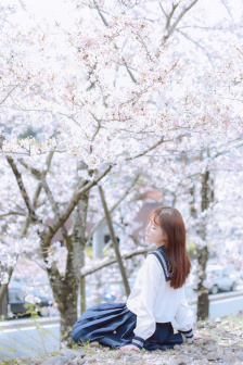 《乳色吐息》樱花免费观看